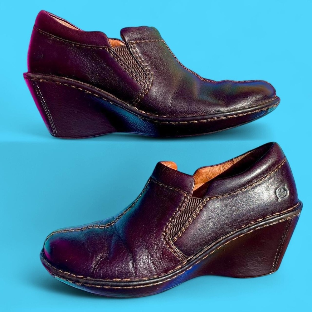 2000s Born dark purple leather wedge loafers